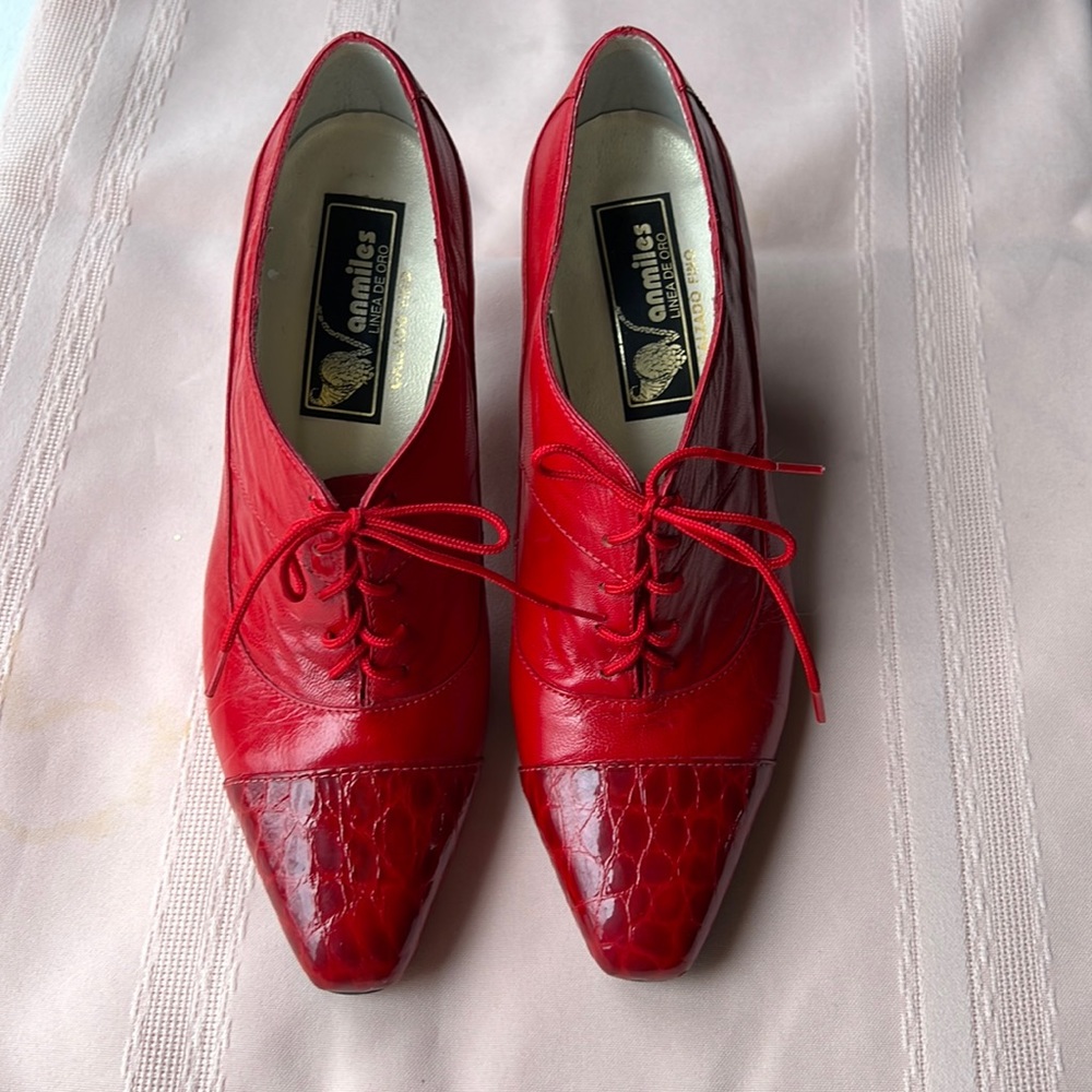 women's red shoes